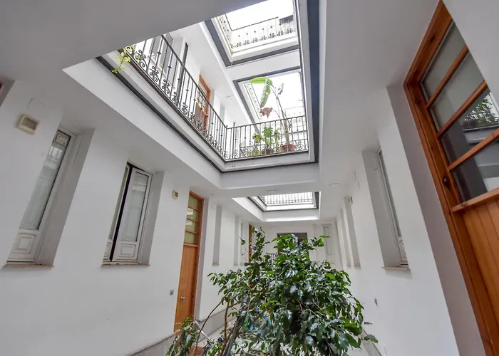 New! Bohemian Center Apartment